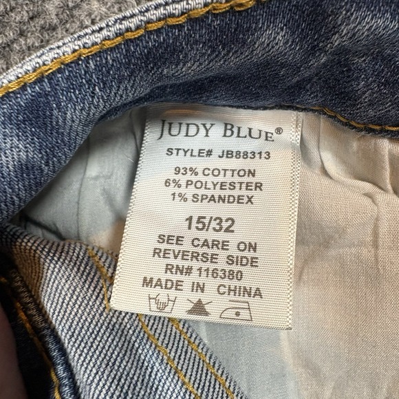 Judy Blue Jeans Womens 15/32 Blue Slim Fit Shark Bite Raw Hem Distressed JB88313 - Picture 11 of 11